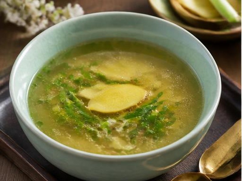 Spring Onion & Ginger Warming Broth — 蔥薑暖湯